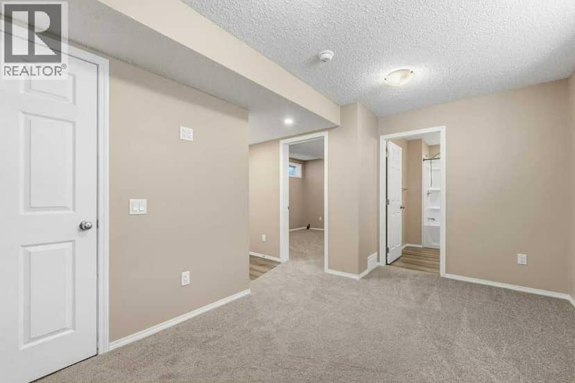 304, 140 Sagewood Boulevard SW — photo 22 of 33