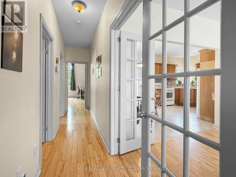 3561 Carver Street — photo 13 of 39