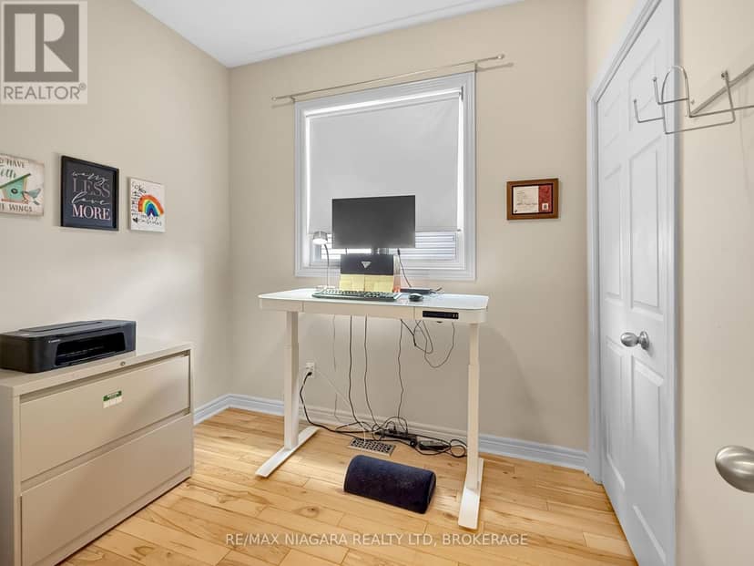 3561 Carver Street — photo 15 of 39