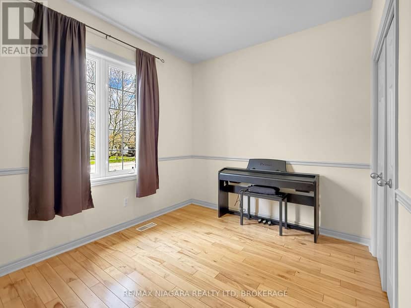 3561 Carver Street — photo 16 of 39