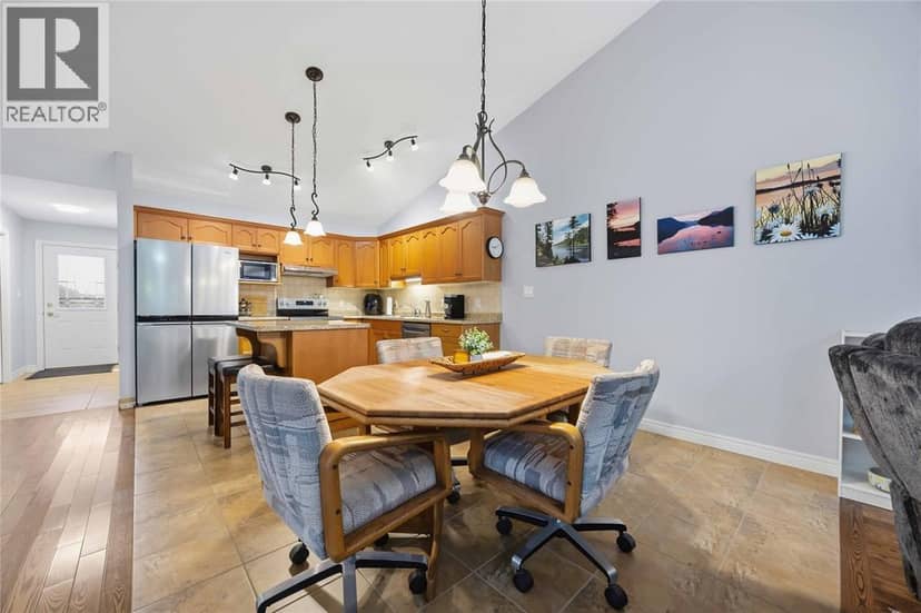 260 Cassandra Boulevard — photo 9 of 39