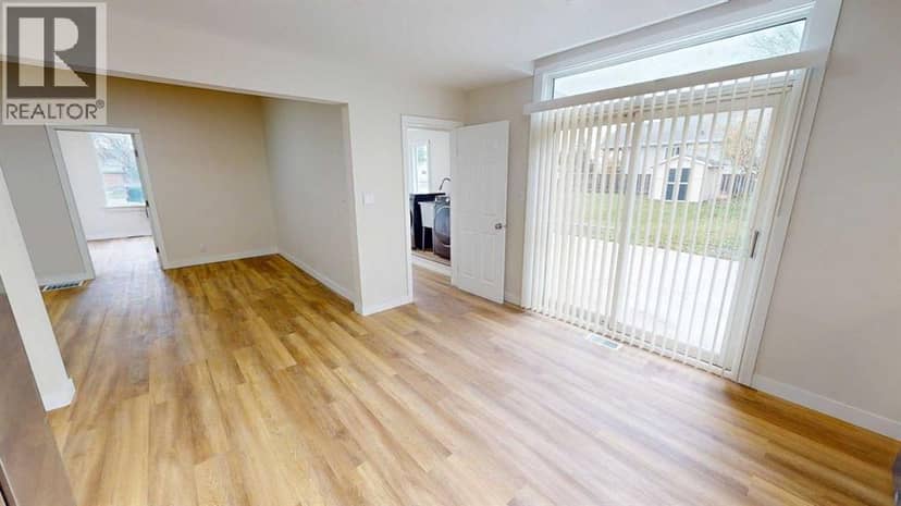 293 N 100  W — photo 18 of 32