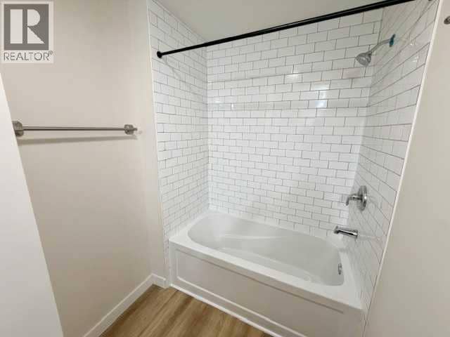 293 N 100  W — photo 24 of 32