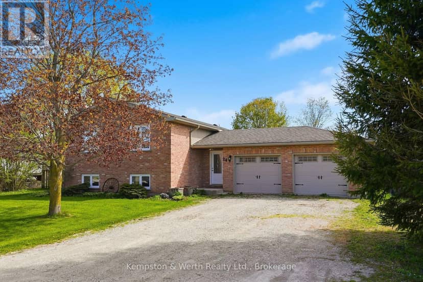 24 Jordan Drive, North Huron, photo 3