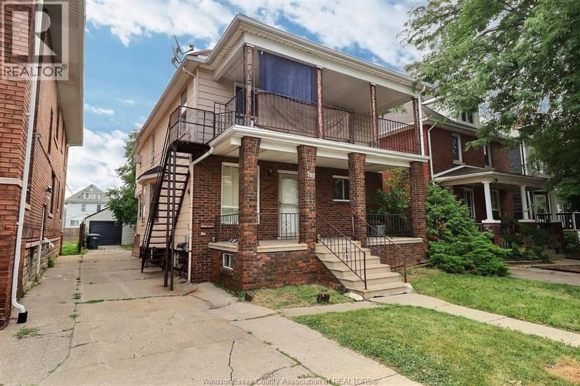 748 Pierre — photo 2 of 20
