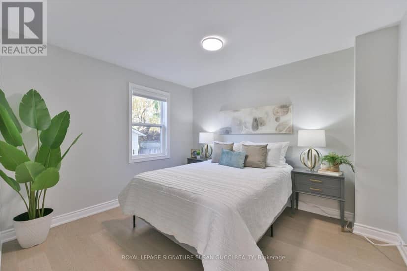 22 Holland Avenue — photo 15 of 37
