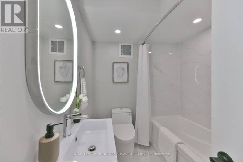 22 Holland Avenue — photo 16 of 37