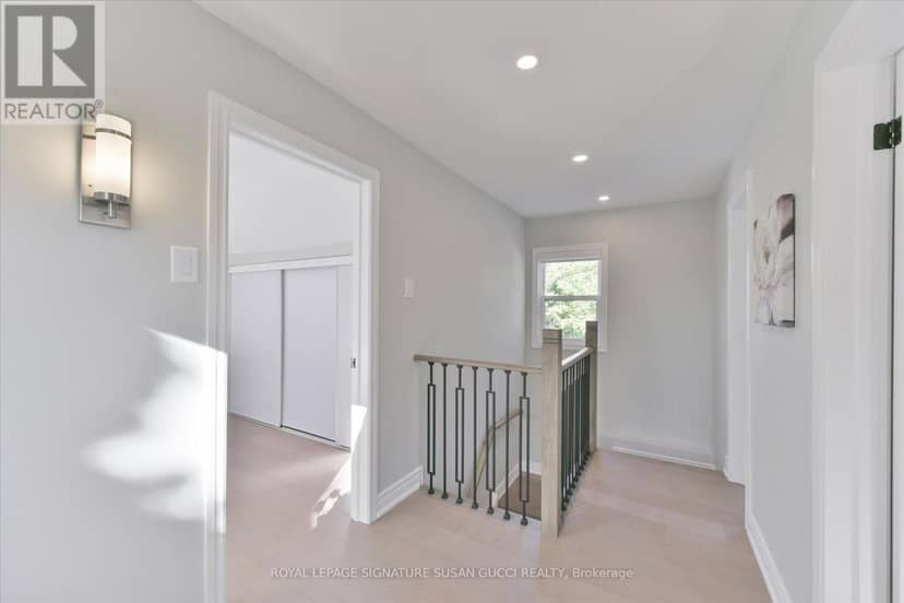 22 Holland Avenue — photo 17 of 37