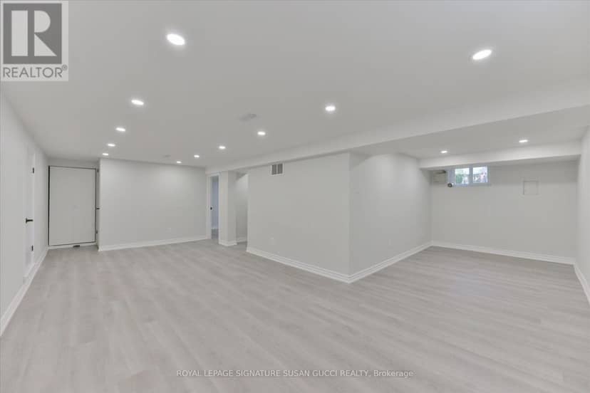 22 Holland Avenue — photo 28 of 37
