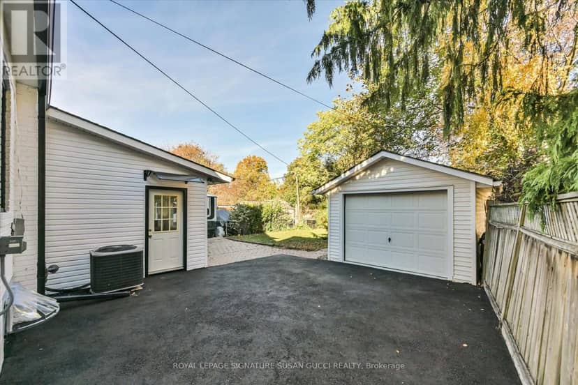 22 Holland Avenue — photo 33 of 37