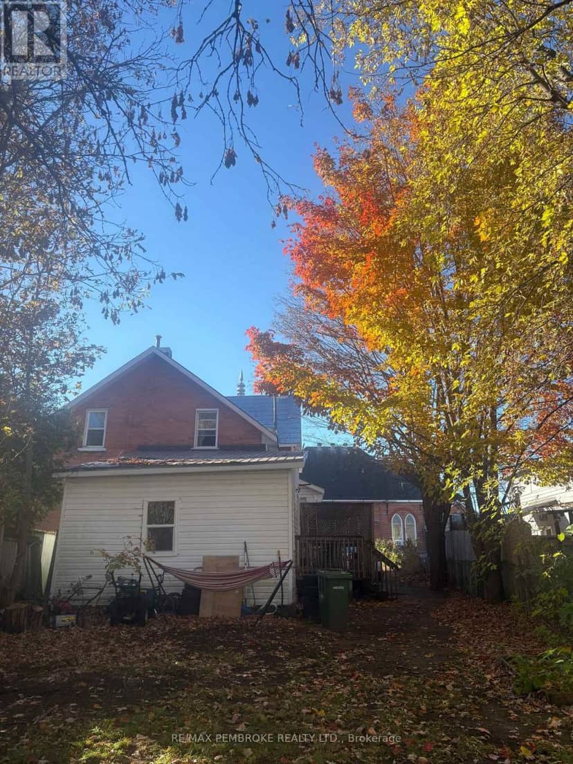 371 Miller Street, Pembroke, photo 2