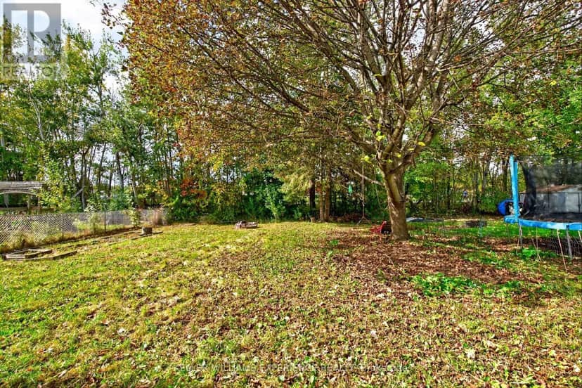 1920 Applewood Avenue — photo 9 of 13