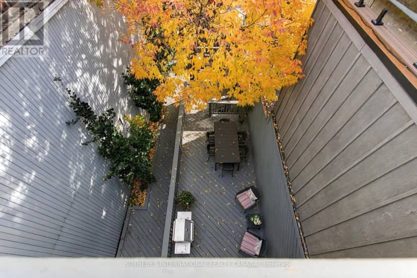 411 Wellesley Street E — photo 24 of 37