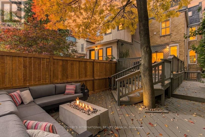 411 Wellesley Street E — photo 30 of 37