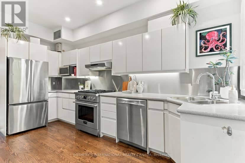 411 Wellesley Street E — photo 14 of 37