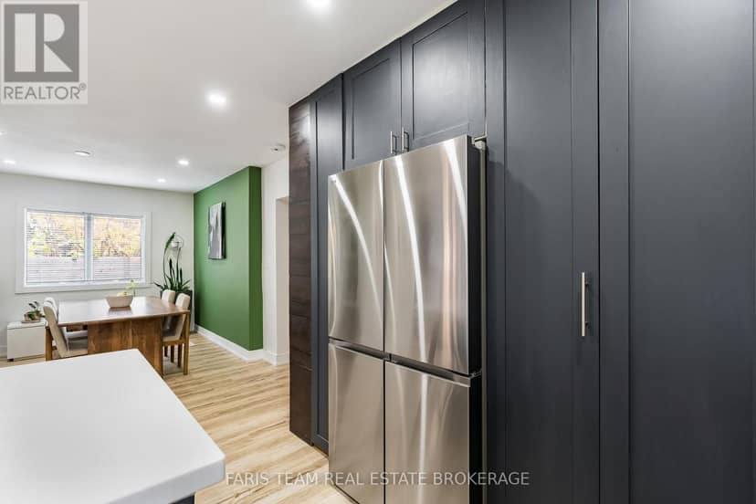 1020 Ewart Street — photo 9 of 40