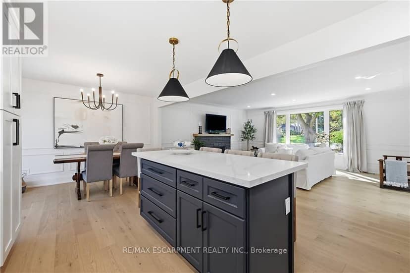 869 Condor Drive — photo 13 of 39