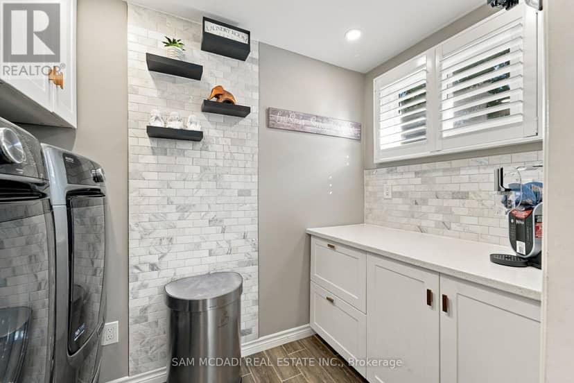 22 Bywood Crescent — photo 15 of 40