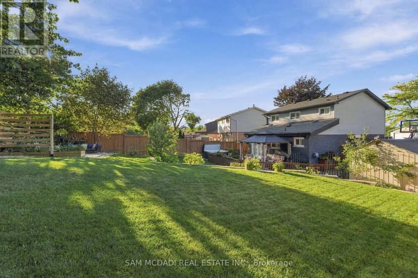 22 Bywood Crescent — photo 35 of 40