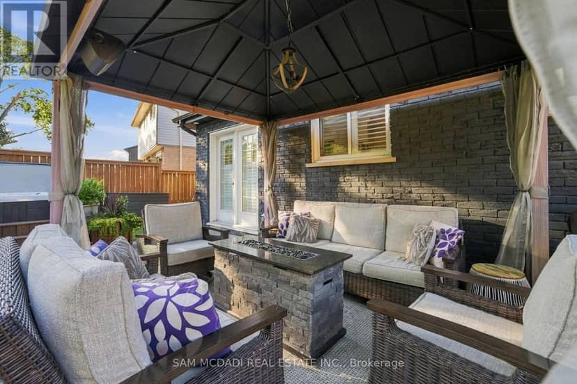 22 Bywood Crescent — photo 39 of 40
