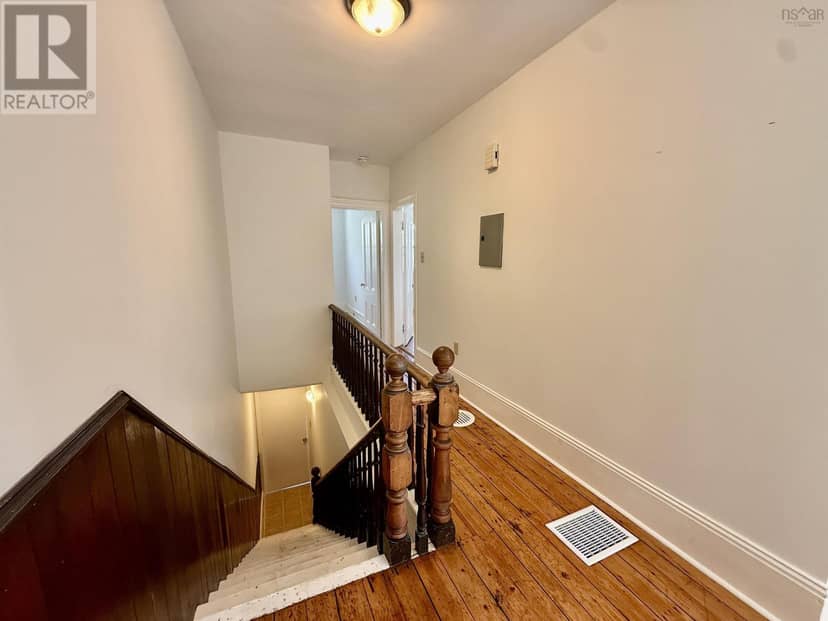 6312 Chebucto Road — photo 14 of 36