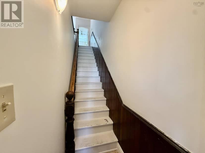 6312 Chebucto Road — photo 7 of 36