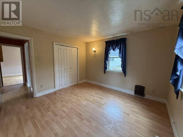 7813 7 Highway — photo 18 of 40