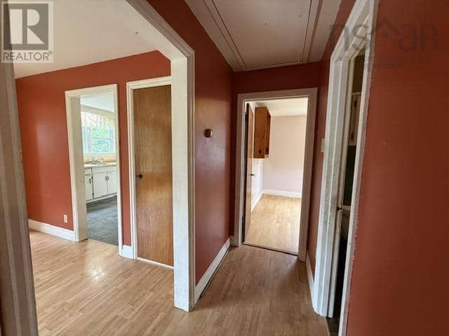 7813 7 Highway — photo 21 of 40