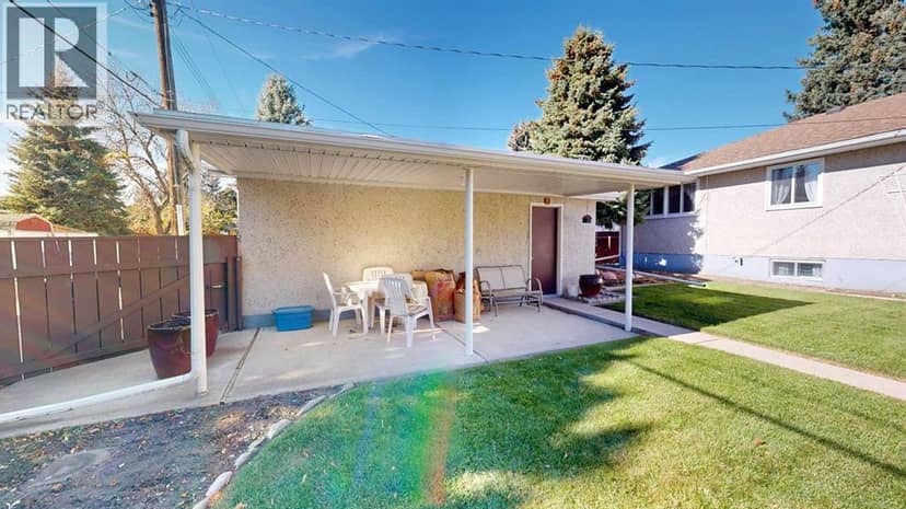 1416 18 Avenue S — photo 37 of 40