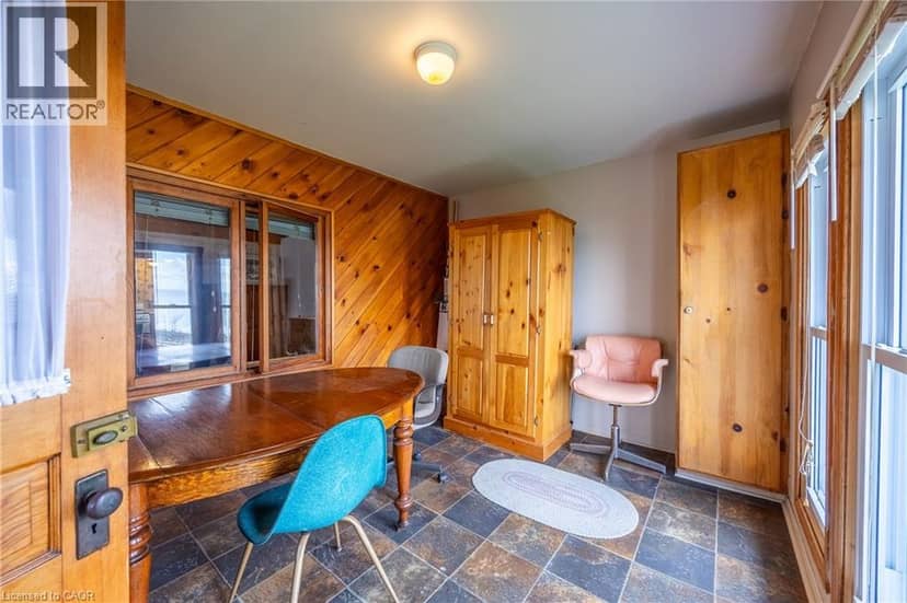 78 BROWN Street — photo 12 of 40