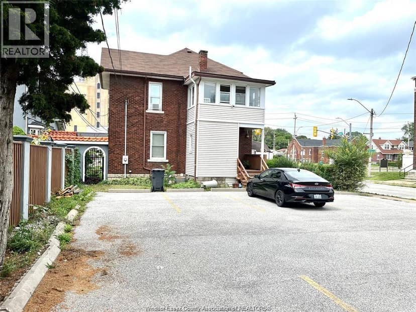 95 GILES BOULEVARD East — photo 4 of 13