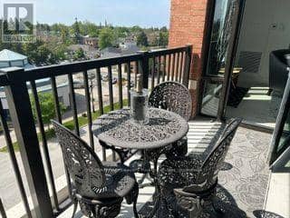 514 - 1 Hume Street W — photo 21 of 40