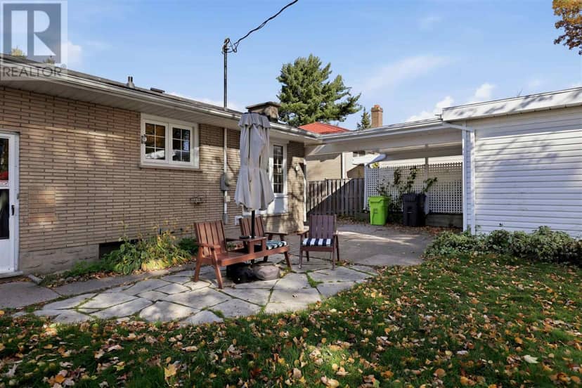 13 Irwin AVE — photo 27 of 37