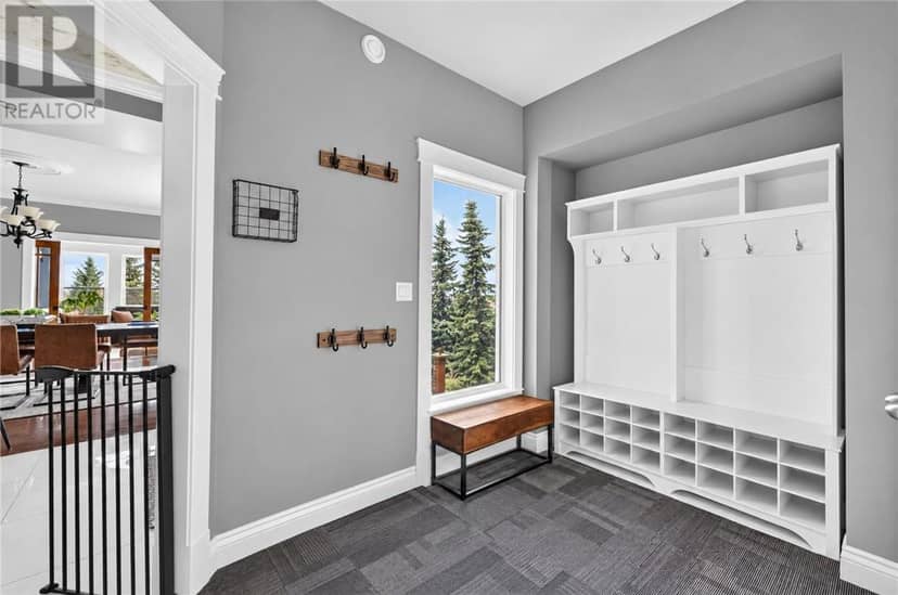 11 Kingsview Drive — photo 18 of 40