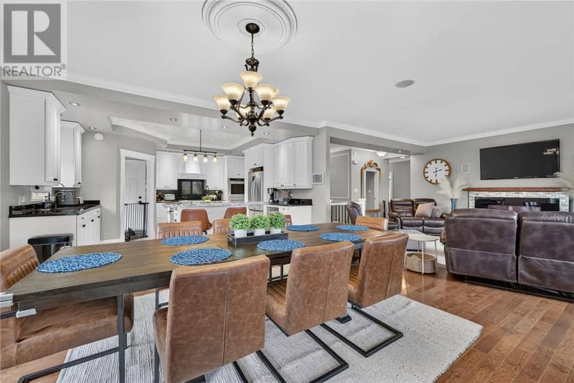 11 Kingsview Drive — photo 24 of 40