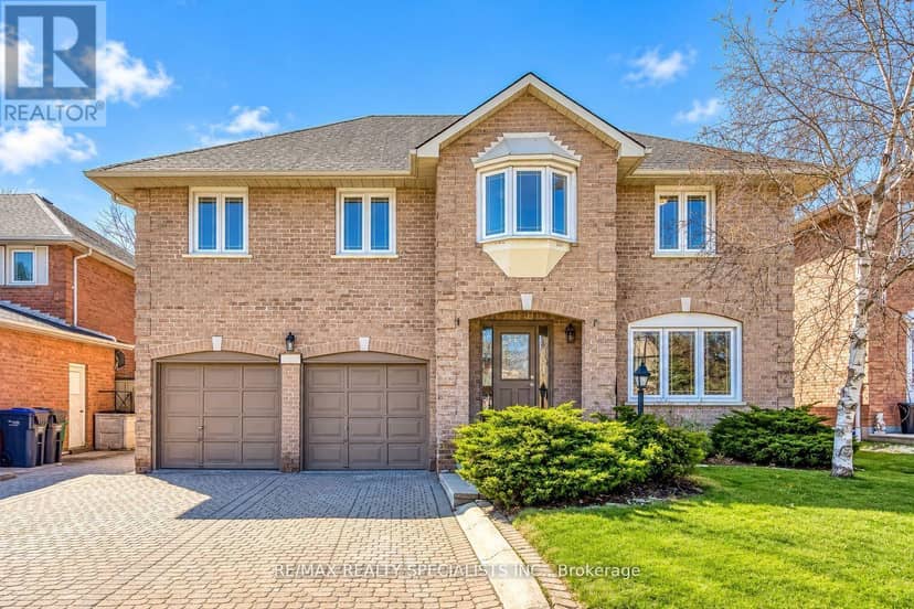 102 Sunforest Drive, Brampton