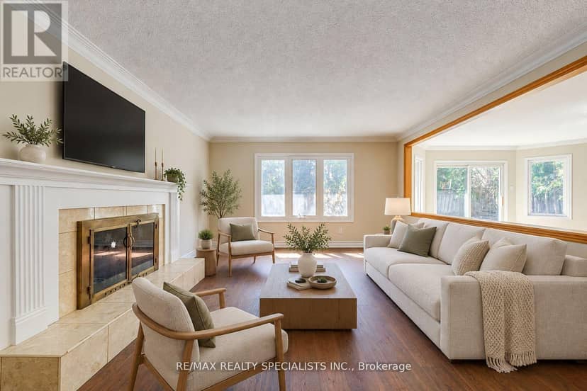 102 Sunforest Drive — photo 12 of 40