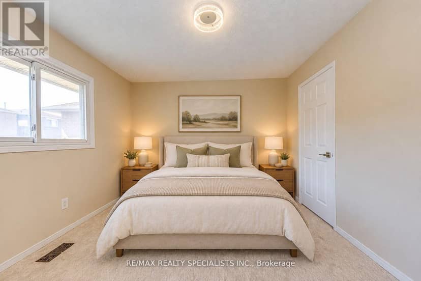 102 Sunforest Drive — photo 39 of 40
