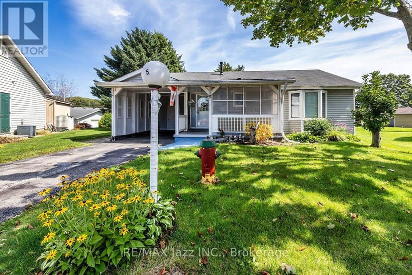 5 King Court — photo 1 of 29