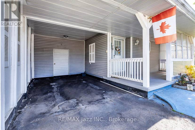 5 King Court — photo 3 of 29