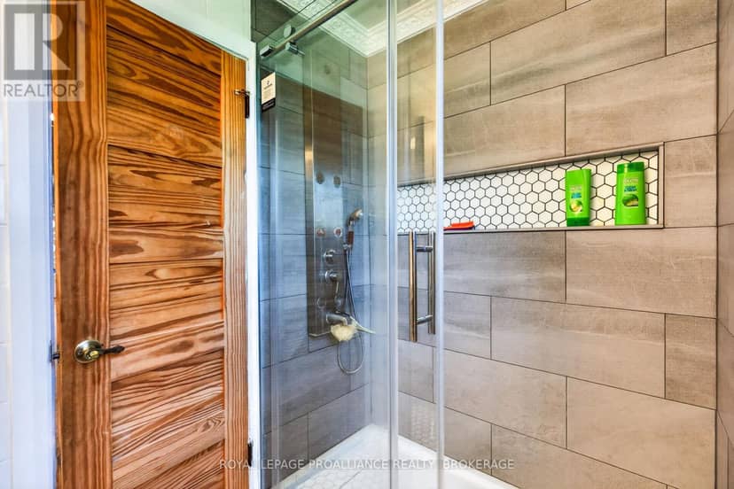 2219 McKendry Road — photo 15 of 40