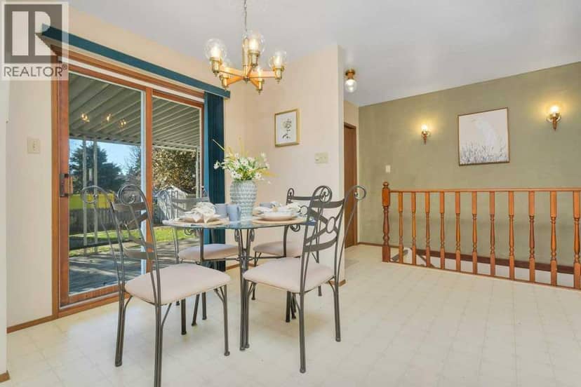 4701 57 Avenue — photo 9 of 40