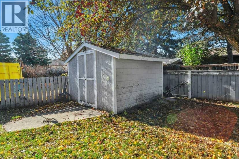 4701 57 Avenue — photo 39 of 40