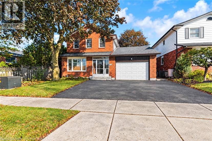 10 ATLAS Street, Stoney Creek, photo 2