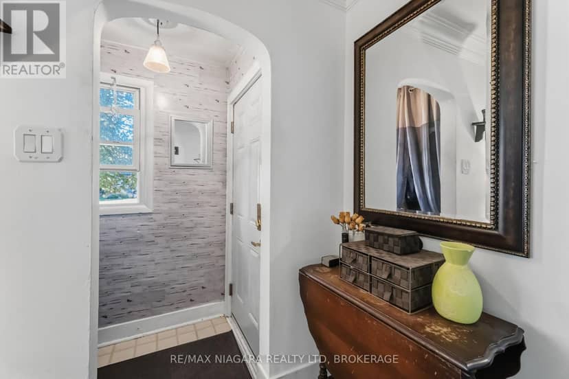 4 Walker Avenue, St. Catharines, photo 6