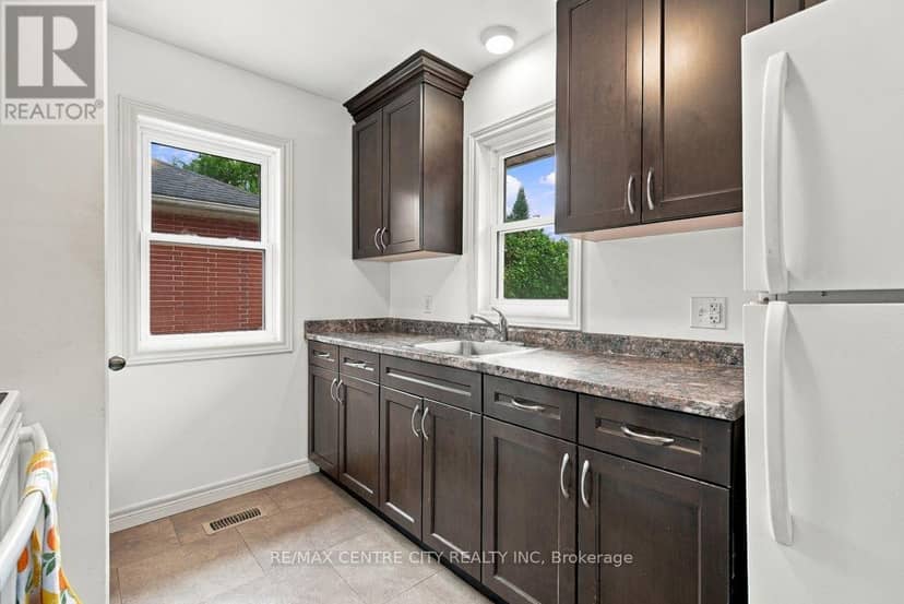 1570 Hansuld Street — photo 13 of 40
