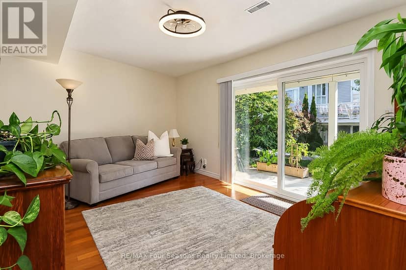 5 - 5 Cranberry Shores — photo 14 of 40