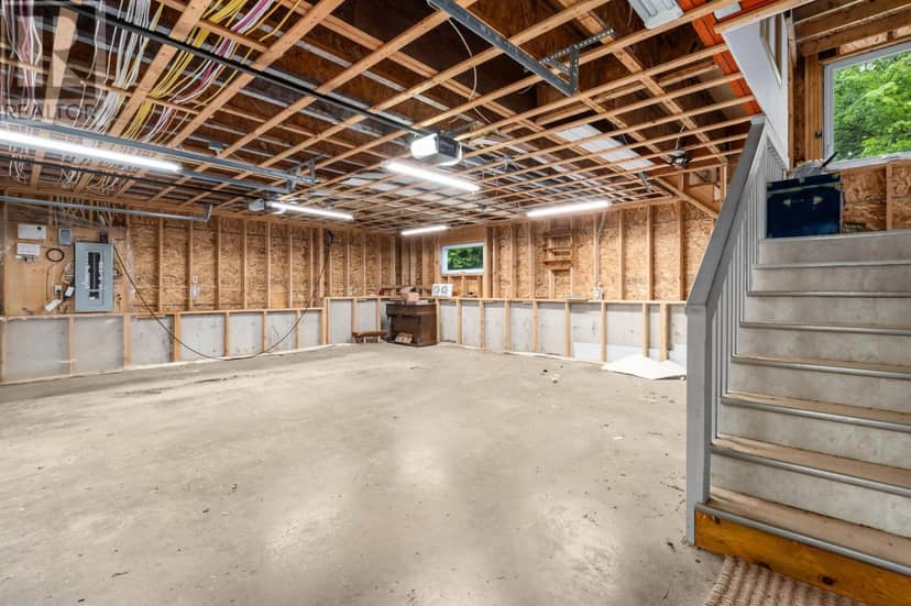 32 Kipawa Crescent — photo 24 of 34