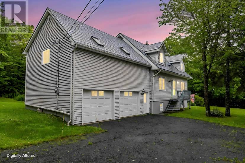 32 Kipawa Crescent — photo 2 of 34