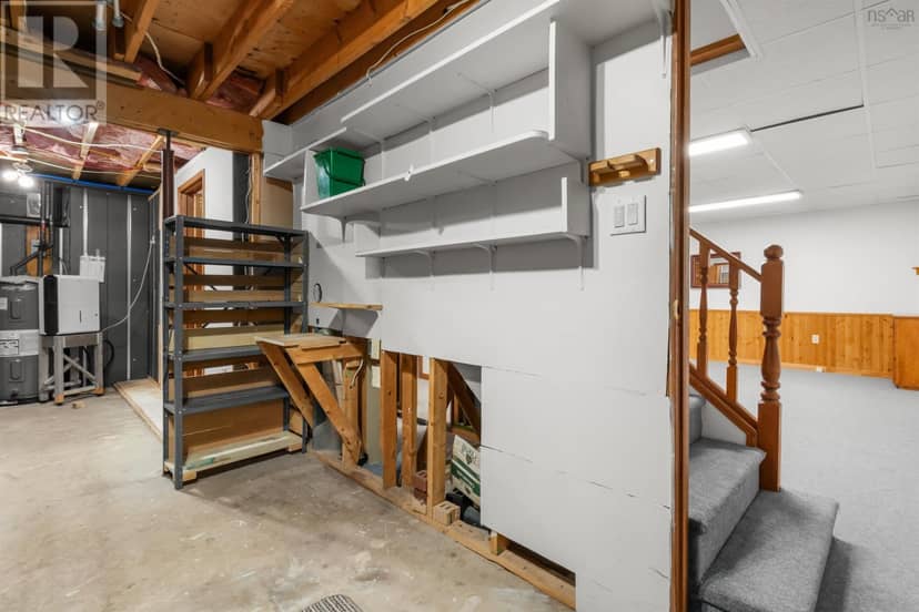 32 Kipawa Crescent — photo 23 of 34